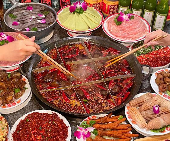 员旅游：重庆火锅城市记忆的辣味PG电子游