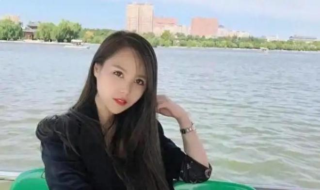 近况曝光！摆摊卖甜品想踏出重生第一步麻将