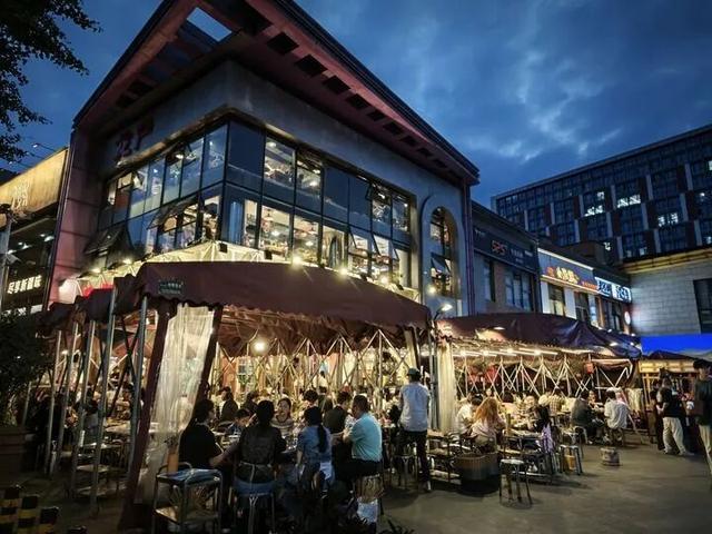 关注！成都这三条街爆火！麻将胡了2试玩模拟器央媒(图3)